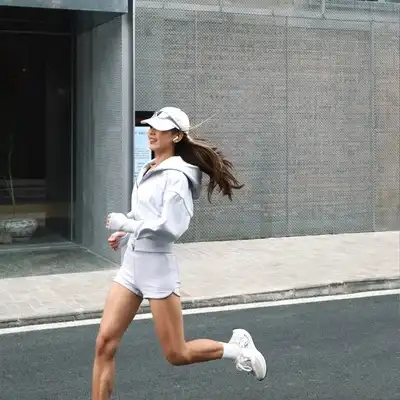 黄欣东